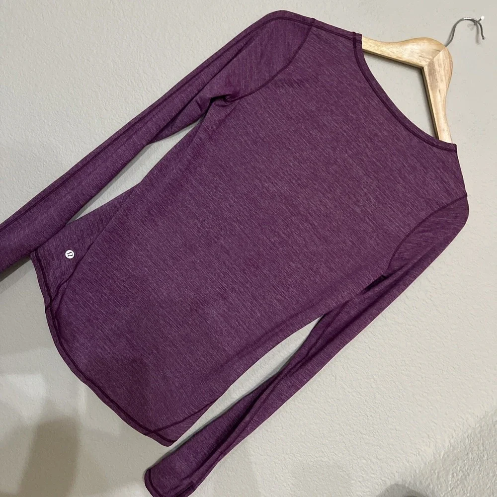 Lululemon PURPLE On Track Long Sleeve Top Thumbholes Reflective Trim SIZE 6